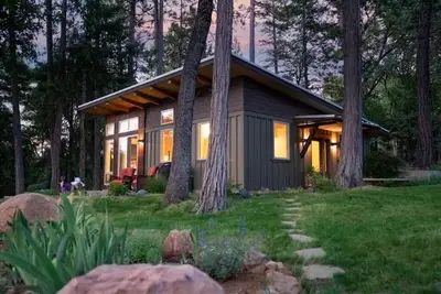 Cottage in the Cedars