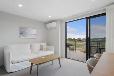 Image de Modern Coastal Stay - Waihi Beach (#B5)