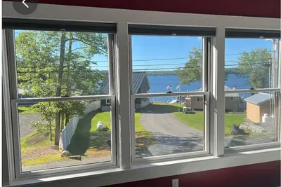 Image de Relaxing Lakeview Spacious Apartment