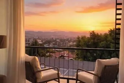 Image de Luxury Apartment: Swimming pool, Gym, Cowork, Playroom, Panoramic view of the city.