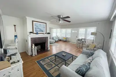 North End Coastal Beach Cottage