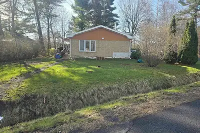 Image de 3 bedrooms beautiful house on island saint-Therese ( Saint jean sur Richelieu )