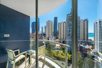 Image de Skyline Stay with Balcony