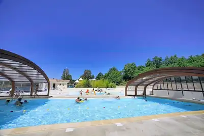 Image de Monclar Escape avec tennis et piscine partagée