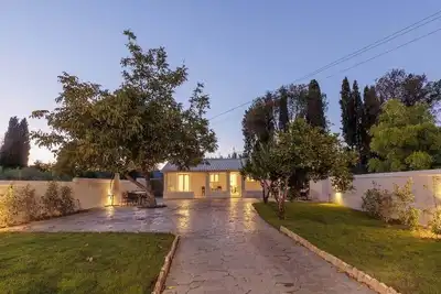 Image de Walnut House- Private garden