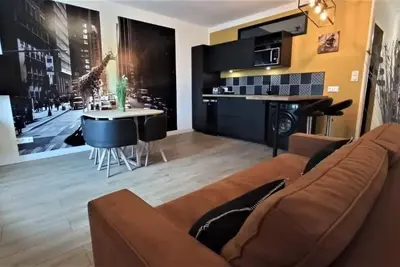 Image de Appartement - Centre ville. \nidéal pour les professionnels ou les familles.