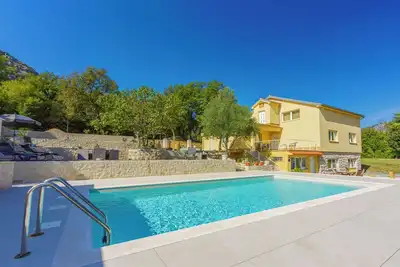 Image de Vacation apartment for 4 people with swimming pool and quiet location
