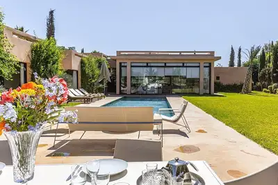 Image de Villa à Marrakech avec 4 chambres à coucher, 8 couchages