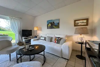 Image de Maisonette « Ker Envor » avec piscine partagée, terrasse privée et Wi-Fi