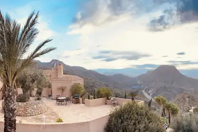 Image de El Nido- A charming 3-bedroom villa in the mountains of Sierra Cabrera.
