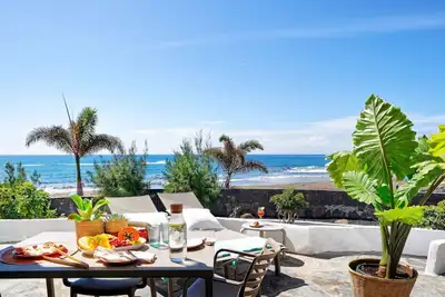 Image de 1. 3 Amapola Palms - One step away from the sea
