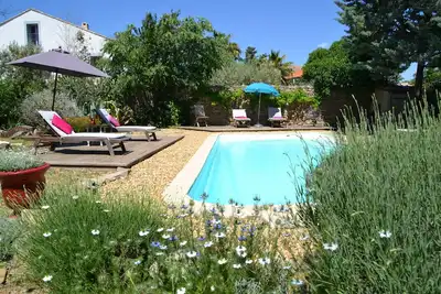 Image de Beautiful stone house on the Canal du Midi, dog friendly family holidays,