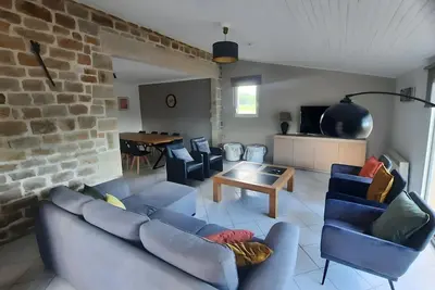 Image de Maison de vacances « Gîtes L'autre Vie - Copines 8-10 » avec terrasse, jardin privés et Wi-Fi