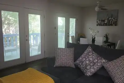 Image de Cozy 3 Br in Decatur, 20 mins from Mercedes Benz Stadium & Hartsfield Airport.