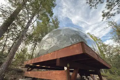 Image de Stargazing dome with Forest Cottage/ Lakefront Private Beach with canoe