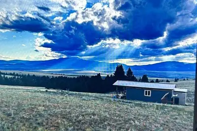 Image de Secluded Mountain Cabin with 20 Private Acres Near Pintler Mountains, Anaconda, Montana