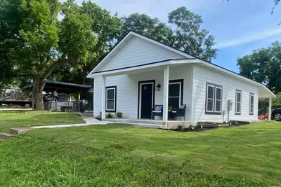 Image de Cotter White House, Entire home in Cotter, Arkansas