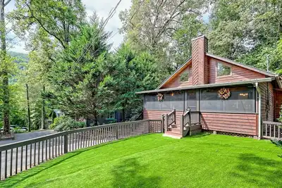 Image de Adorable Cabin near Lake Burton with amazing views - Pet Friendly!