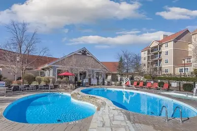 Image de 4br Presidential Ozark Escape | Family Adventure