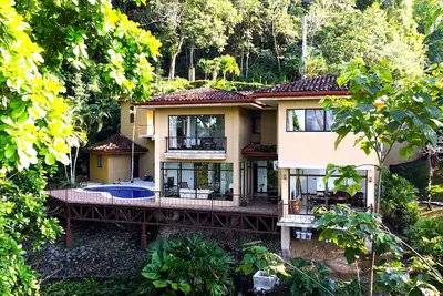 Image de Tranquil 3-bedroom villa with Private Pool, Ac in Tarcoles