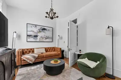 Image de Front Street Historic Loft | Close to Dining, Bars & Riverwalk