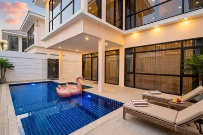 Image de Private pool VIlla in Pattaya central near walking street 7br luxury pool table