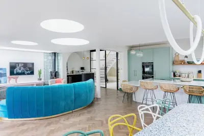 Chic Devon Designer Oasis with hot tub