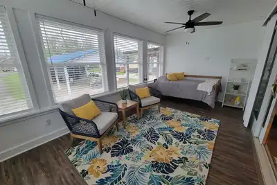 Image de Spacious 3br lake front cottage at Lake Leboeuf