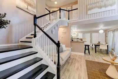 Image de 7 bed 3 bath Oasis