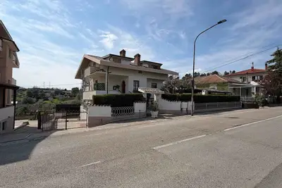 Image de Cozy with pets attached Holiday home Iezzi renato 2