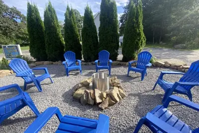 Image de Coastal Retreat w Fire Pit Game Room & Deck