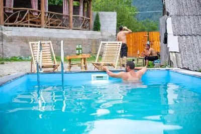 Image de 3-bedroom house in serene Debet perfect for relaxing getaways