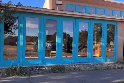 Image de Spacious 6-bedroom house on 115 acre ranch in Lamy/Santa Fe