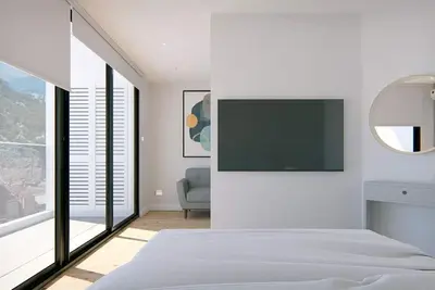 Image de Brand New 1-bedroom Executive studio close to airport - Gym and Swimming Pool