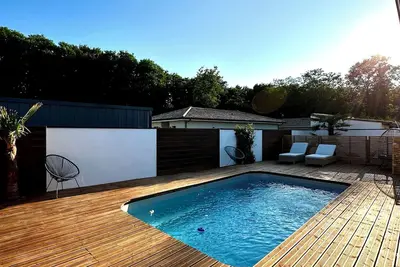 Image de Villa piscine et spa Havre de paix proche Bordeaux
