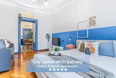 Image de Elegant City Center Flat 5 Guests - M1 Metro - Fast Wi-Fi - Ac & Balcony