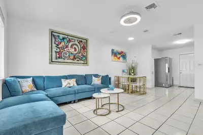 Image de Miami Oasis•Canal View•Backyard Lounge•6 min Airport•Near World Cup 2026 Stadium