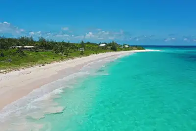 Image de Newly Remodeled Apt. in Gated Community w/Pool, Spectacular Beach, Kayaks, Snorkel & Fishing Gear