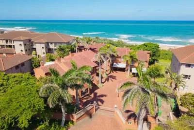 Central Location |Beach Access  | Patio