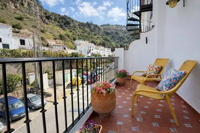 Image de Charmant appartement de 3 chambres dans la ville pittoresque de Frigiliana