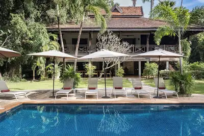 Image de Tropical 4-bedroom villa with private pool in Krong Siem Reap