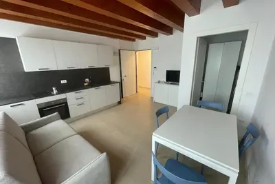 Image de Appartement élégant pour 4 personnes – Confort moderne près de Venise