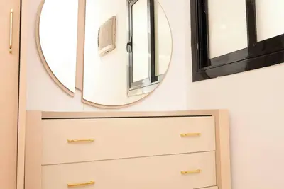 Image de Enjoyable 3-bedroom apartment with Ac in vibrant Cairo