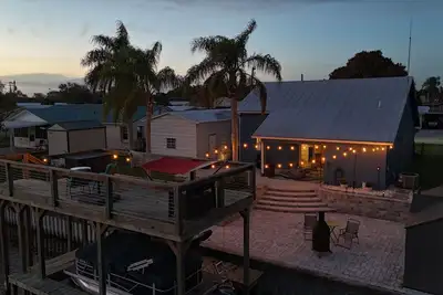 Image de Taylor Creek Isles Cottage with Lake Access + Deck