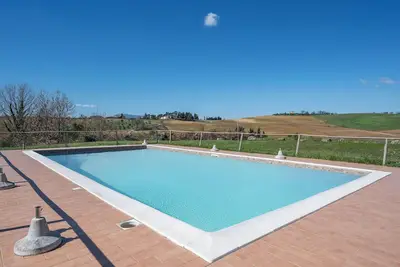 Image de Bel appartement dans une maison de vacances avec piscine, Wifi, Tv, patio et animaux admis