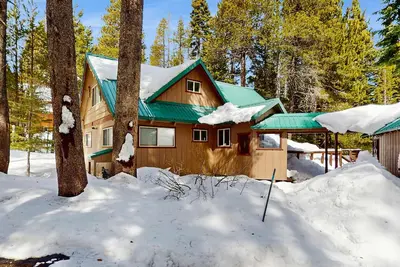 Image de Great family home near Tahoe Donner with a shared pool, tennis court & hot tubs