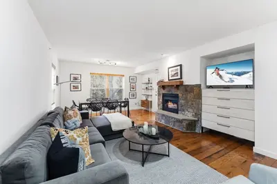 Image de Riverfront 2-Bedroom Retreat in Edwards