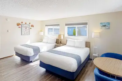 Image de Retro beach gem with fast WiFI - walk to downtown restaurants