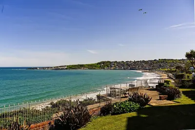 Image de Perfect Family Base: Spacious Seaside Apartment with Parking