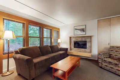 Image de Studio condo with access to shared pools, hot tubs, close to Mt Bachelor